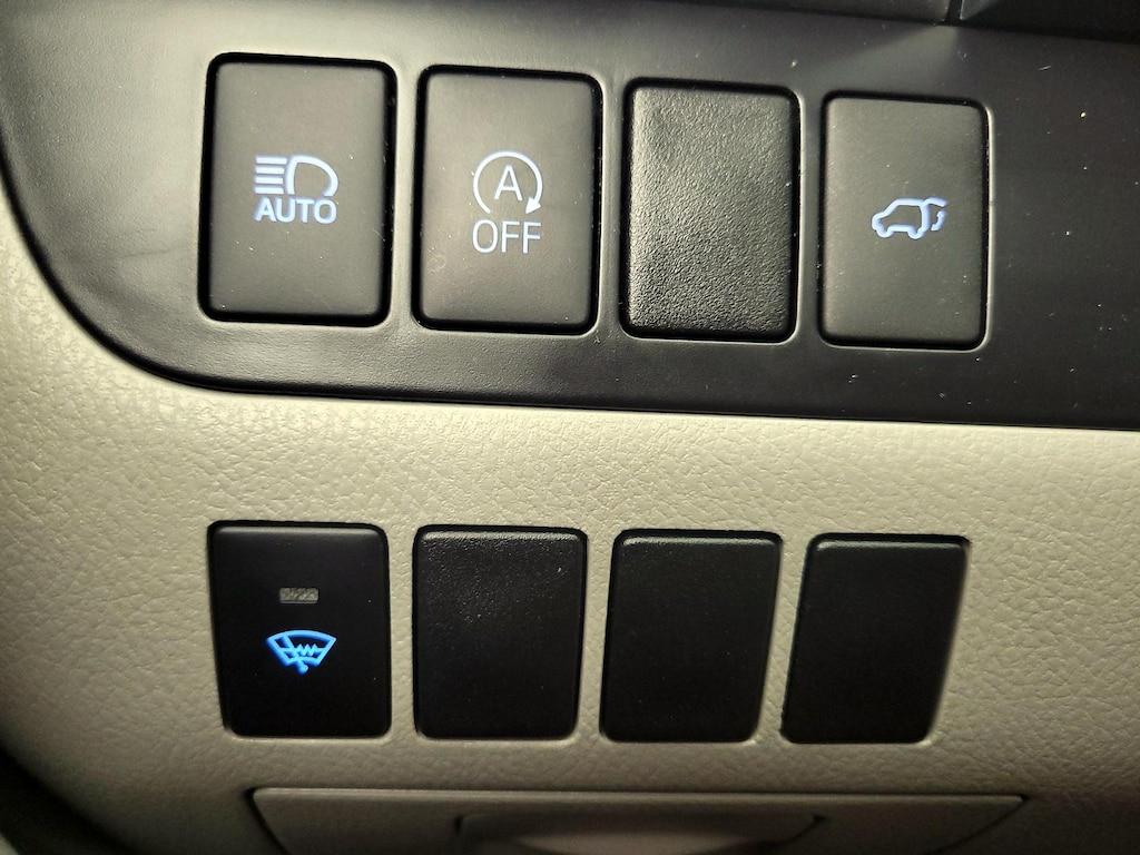 used 2019 Toyota Highlander car, priced at $27,998