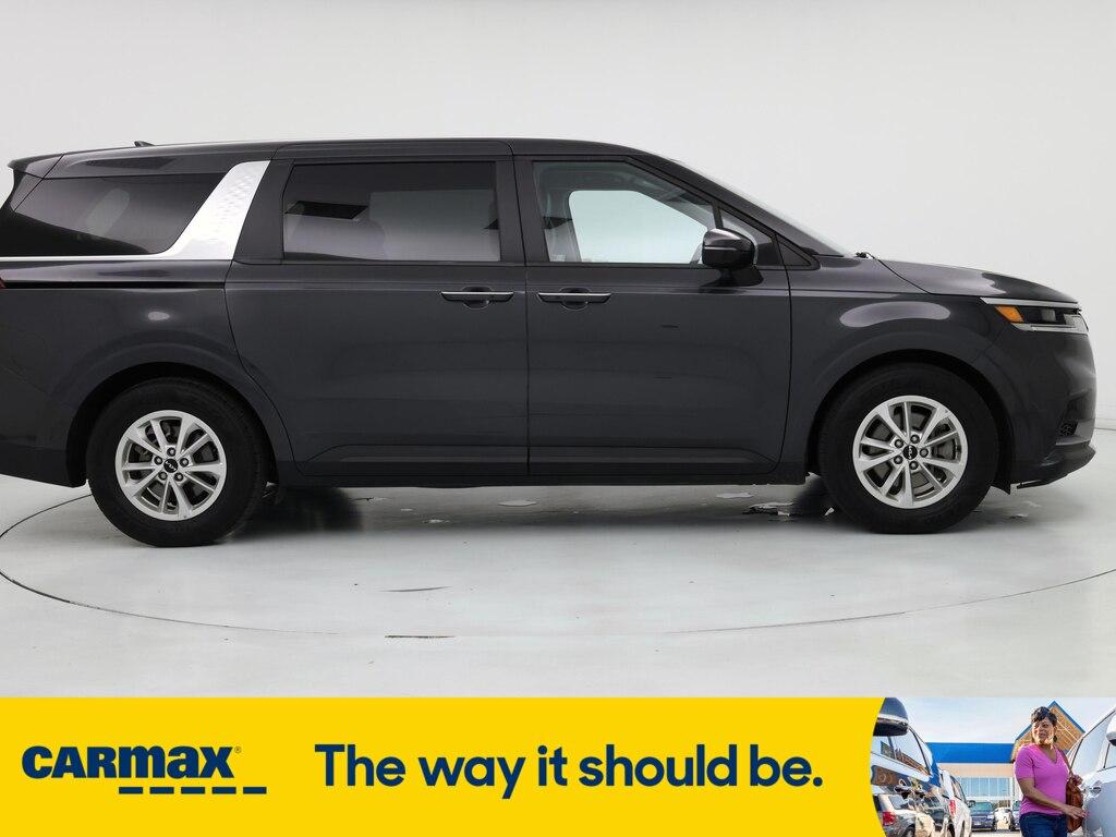used 2023 Kia Carnival car, priced at $33,998
