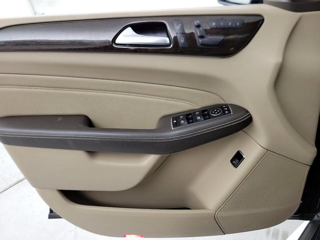 used 2015 Mercedes-Benz M-Class car, priced at $23,998