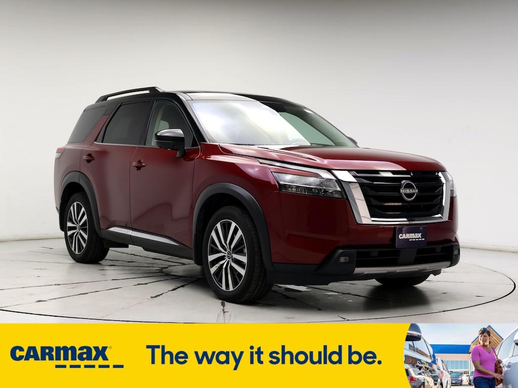 used 2022 Nissan Pathfinder car, priced at $37,998