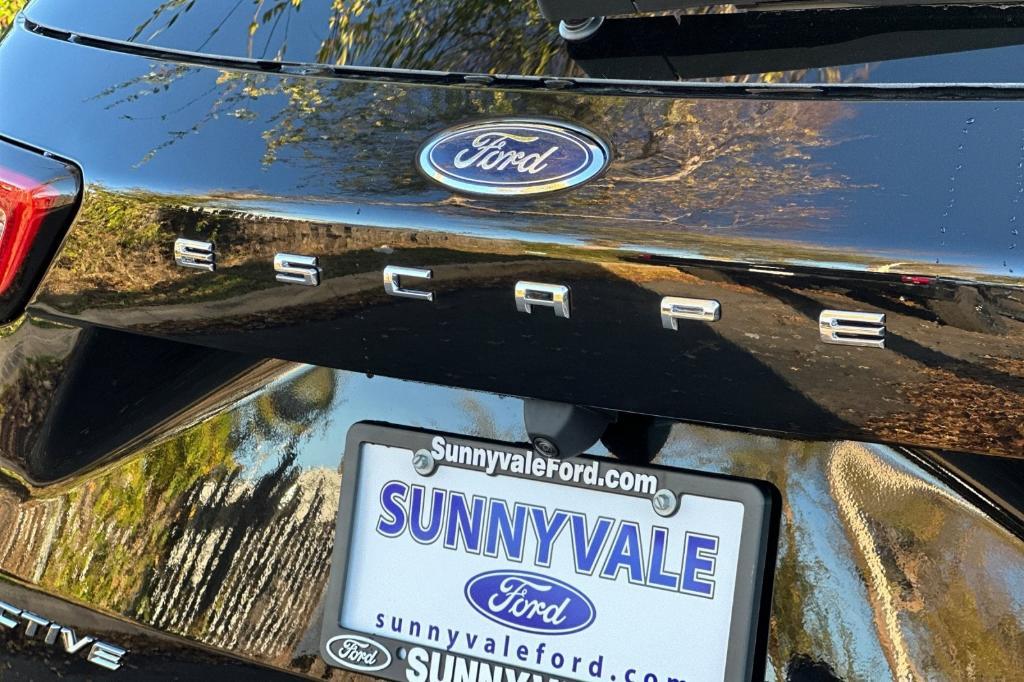 used 2025 Ford Escape car, priced at $30,995
