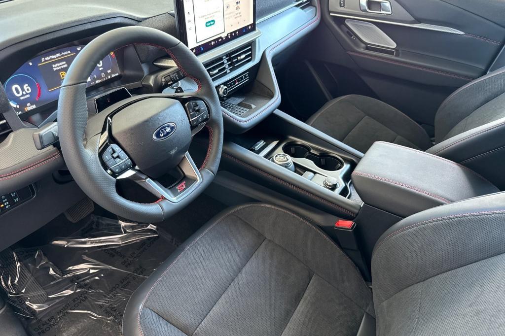 new 2025 Ford Explorer car, priced at $59,742