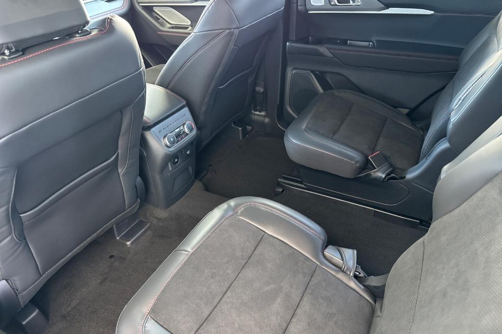 new 2025 Ford Explorer car, priced at $59,742