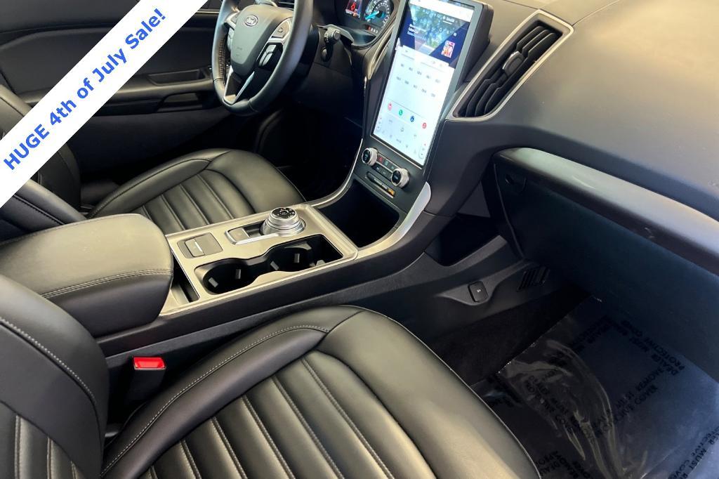 used 2024 Ford Edge car, priced at $26,995