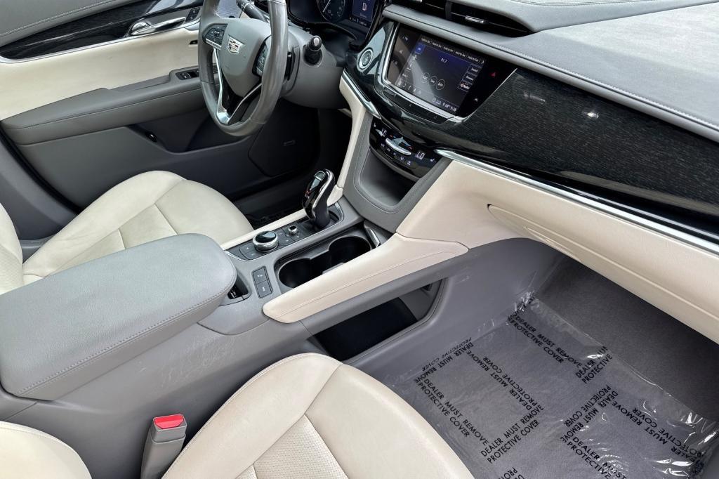 used 2020 Cadillac XT6 car, priced at $29,095