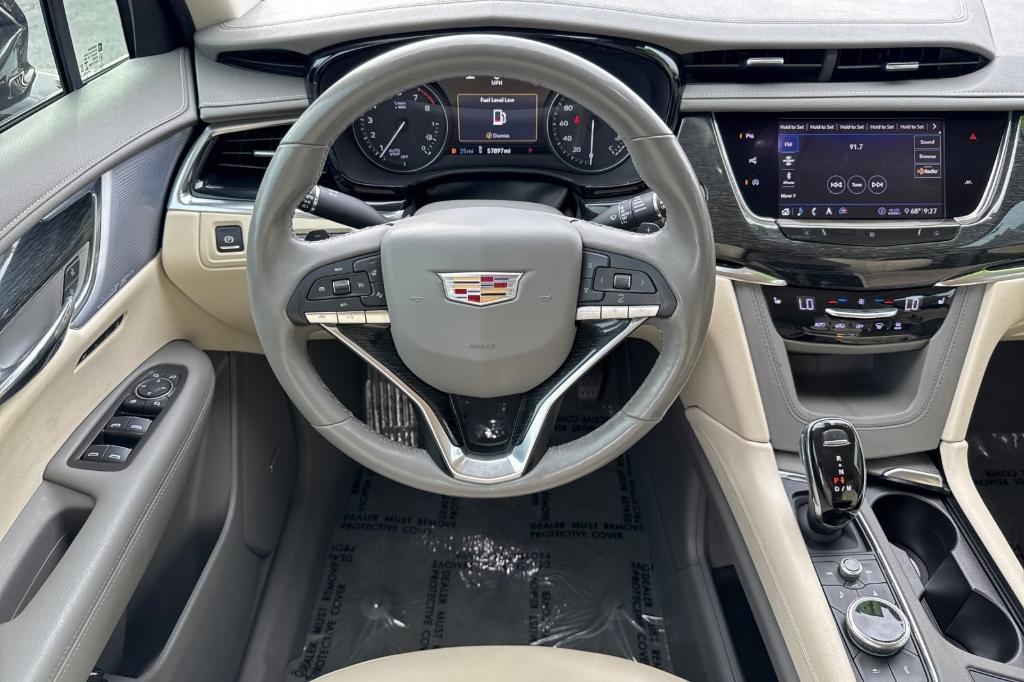 used 2020 Cadillac XT6 car, priced at $29,095