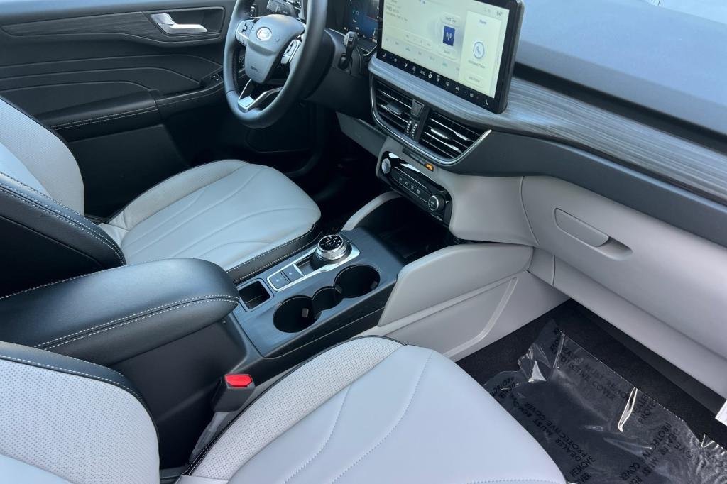 new 2025 Ford Escape car, priced at $40,915