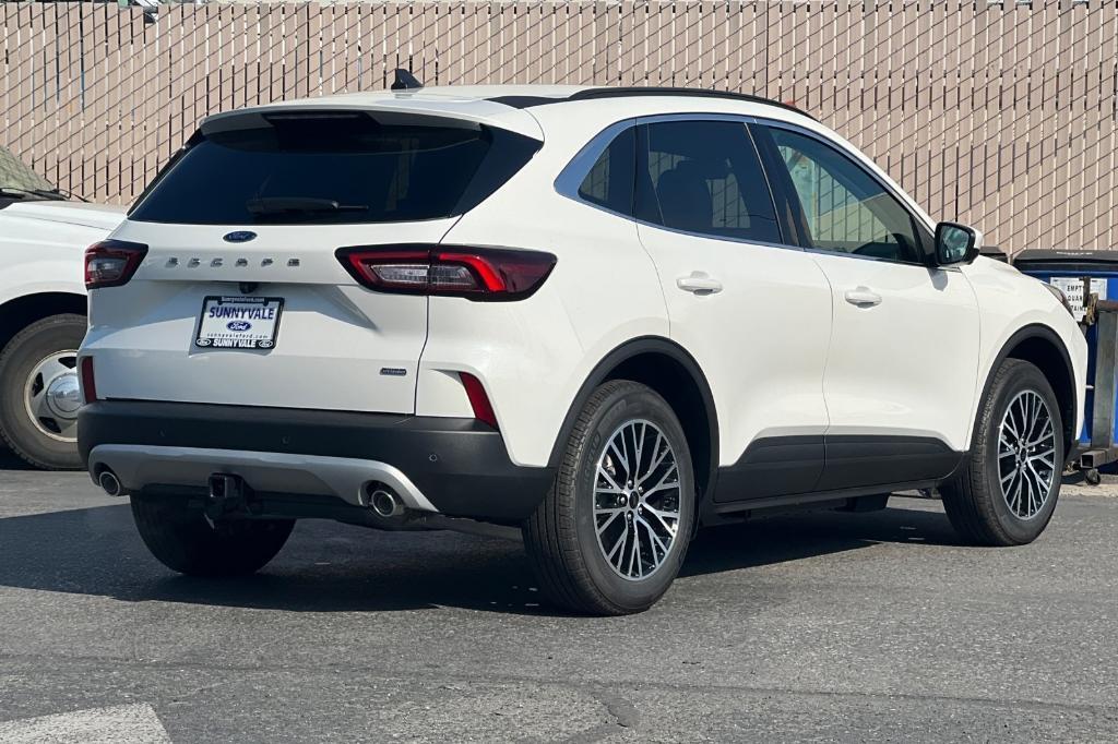 new 2025 Ford Escape car, priced at $40,915