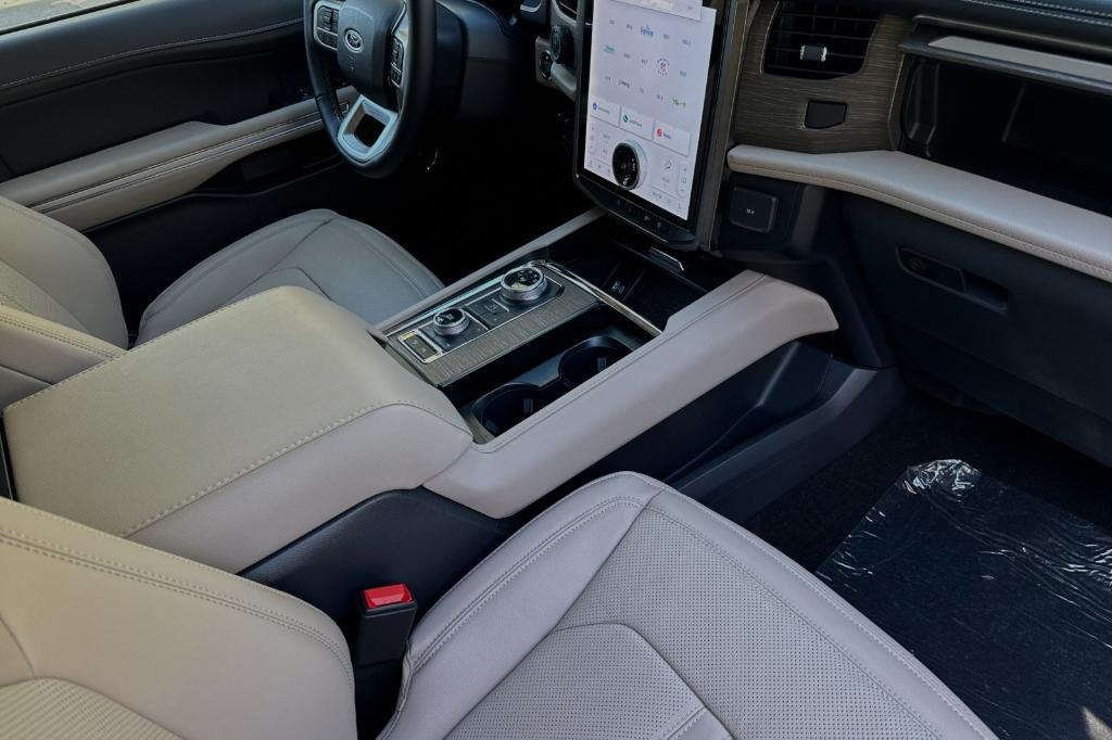 new 2024 Ford Expedition Max car, priced at $76,395