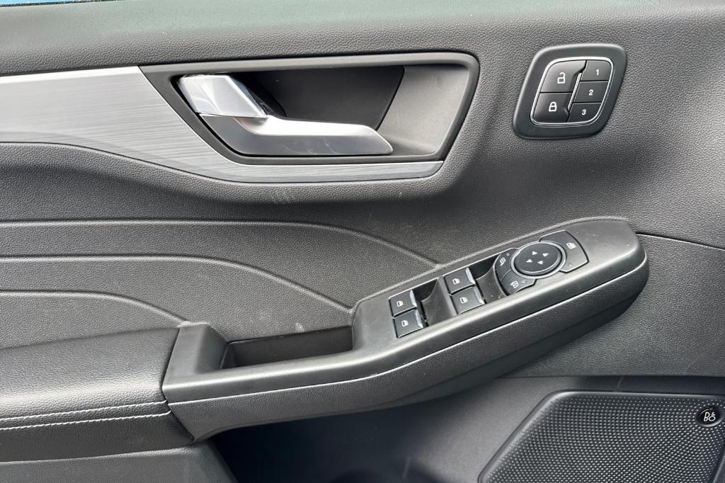 new 2025 Ford Escape car, priced at $37,833