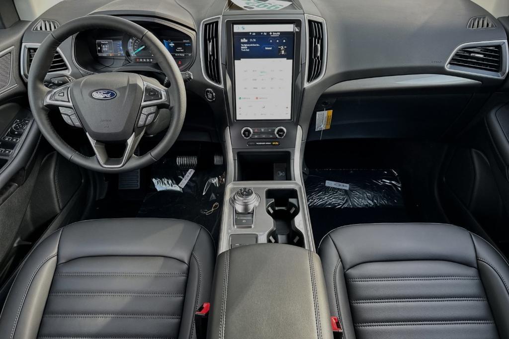 new 2024 Ford Edge car, priced at $32,870