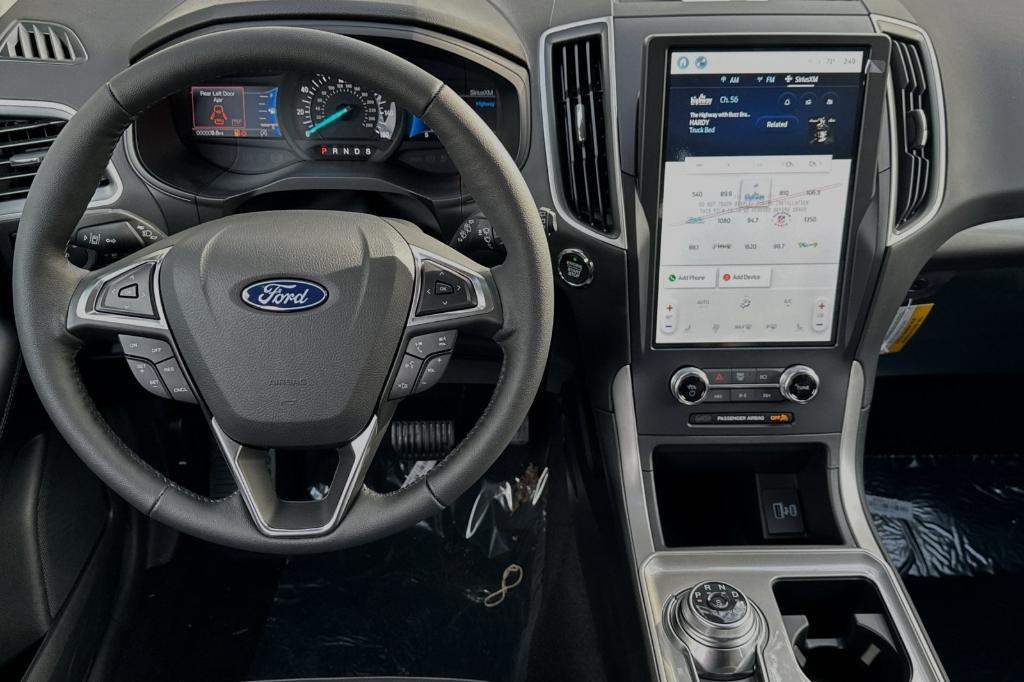 new 2024 Ford Edge car, priced at $32,870