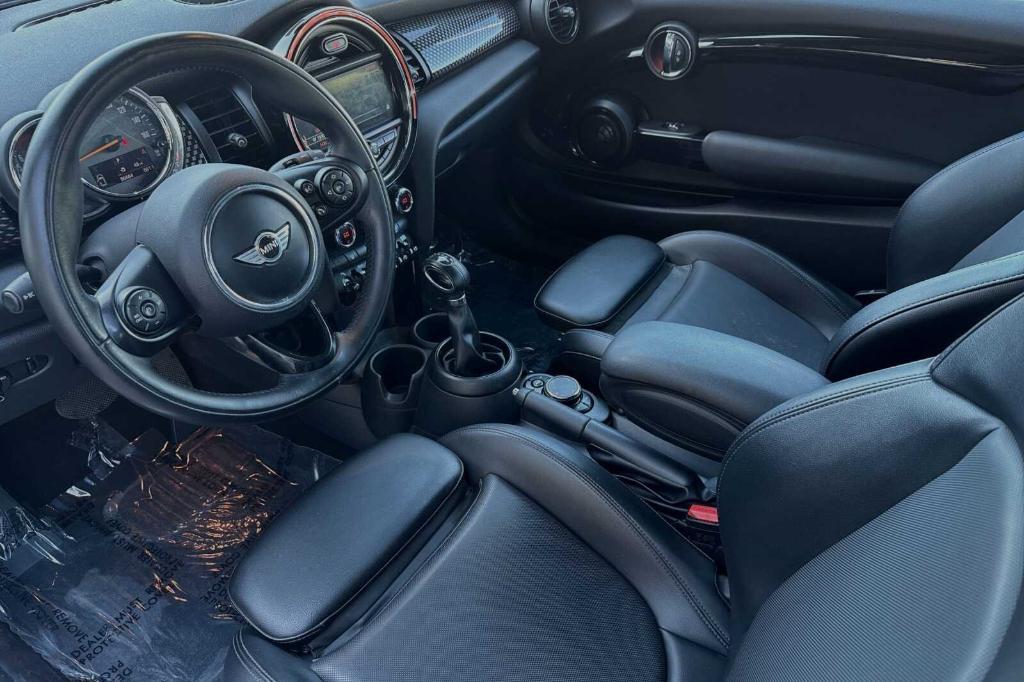 used 2018 MINI Hardtop car, priced at $16,995