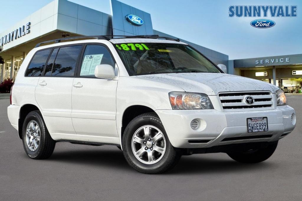 used 2006 Toyota Highlander car, priced at $8,695
