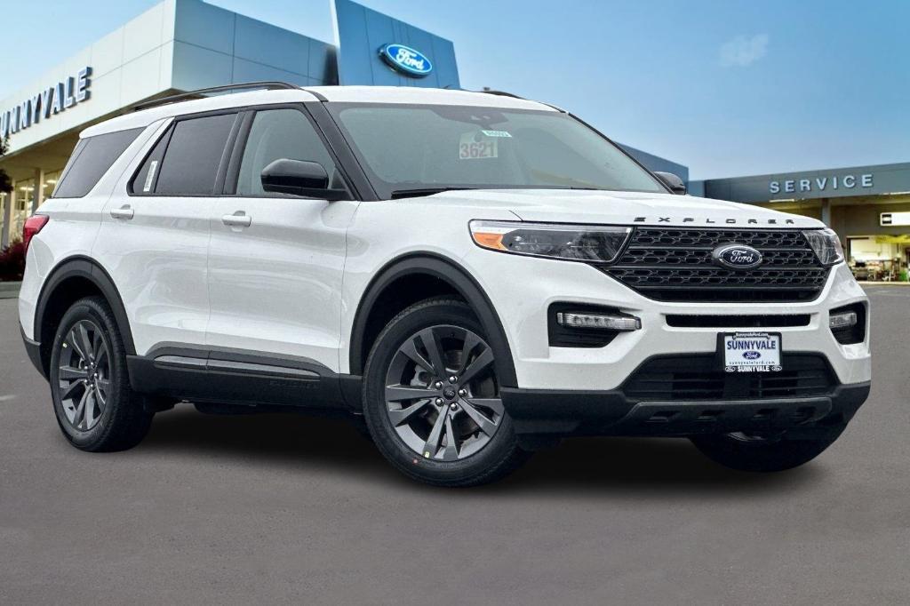 new 2024 Ford Explorer car, priced at $46,381