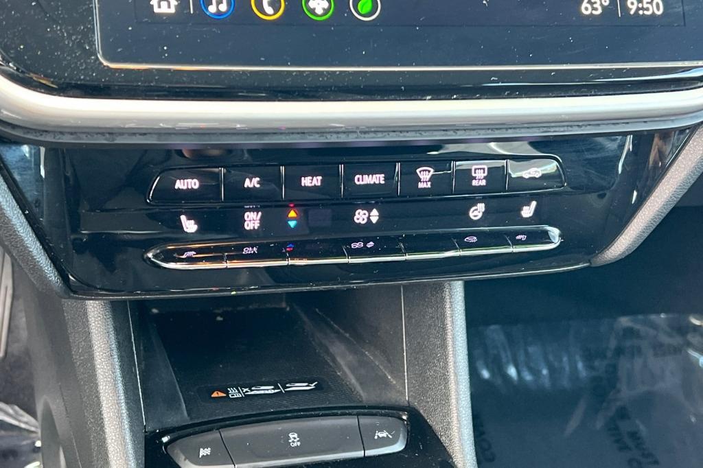 used 2022 Chevrolet Bolt EUV car, priced at $19,991