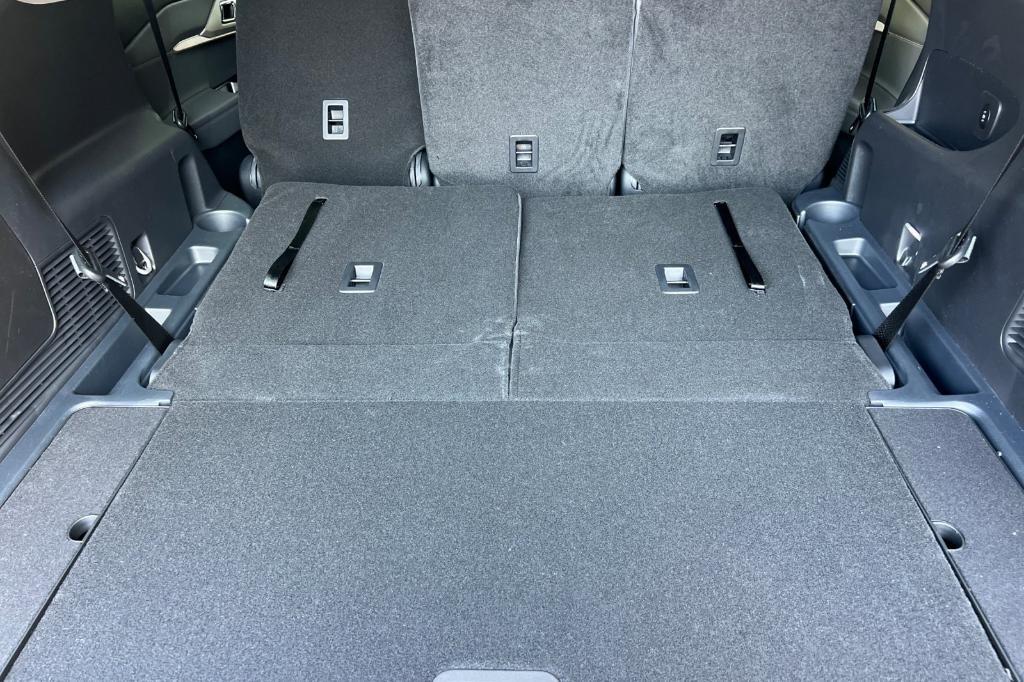 new 2025 Ford Explorer car, priced at $38,904
