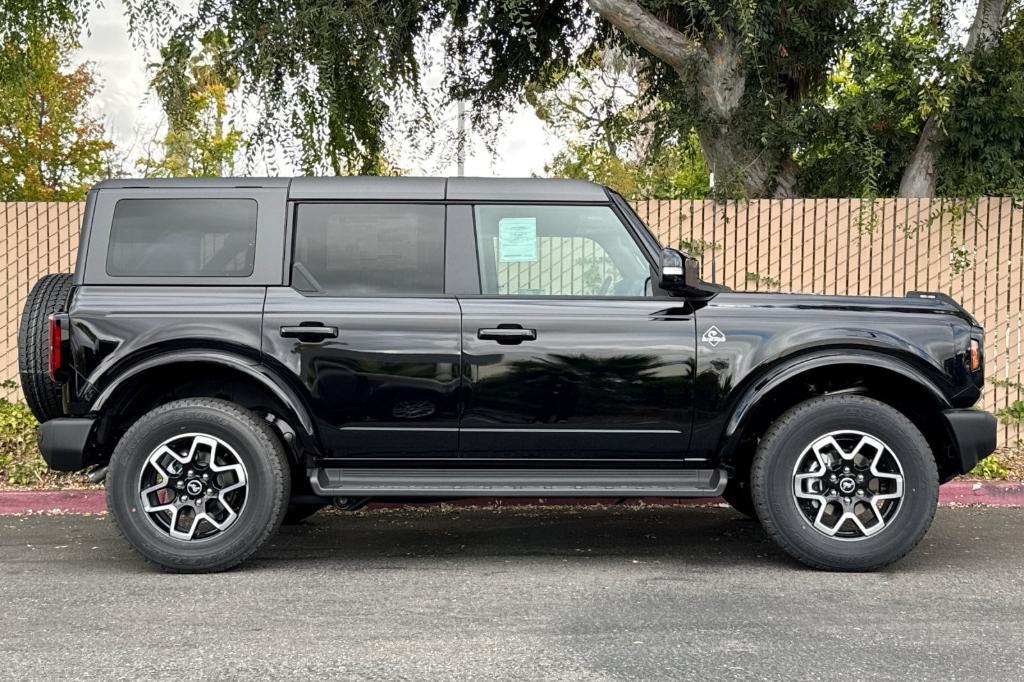 new 2025 Ford Bronco car, priced at $52,960