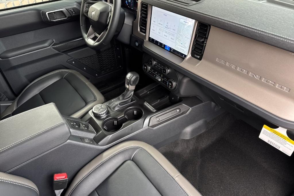new 2025 Ford Bronco car, priced at $52,960
