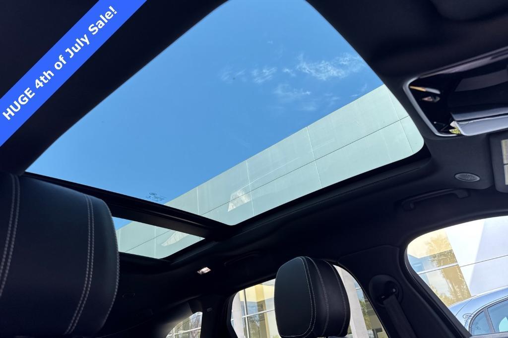 used 2022 Land Rover Range Rover Velar car, priced at $42,589