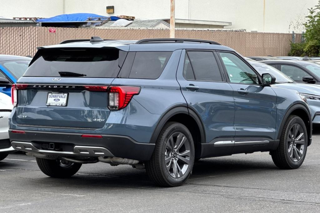 new 2025 Ford Explorer car