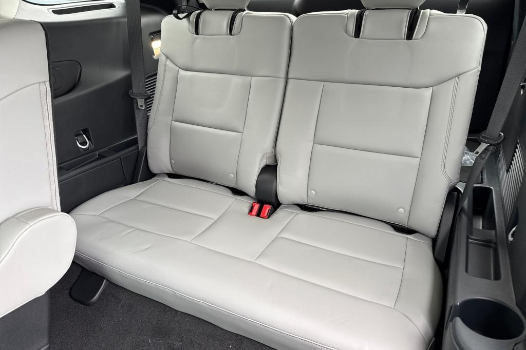 new 2025 Ford Explorer car