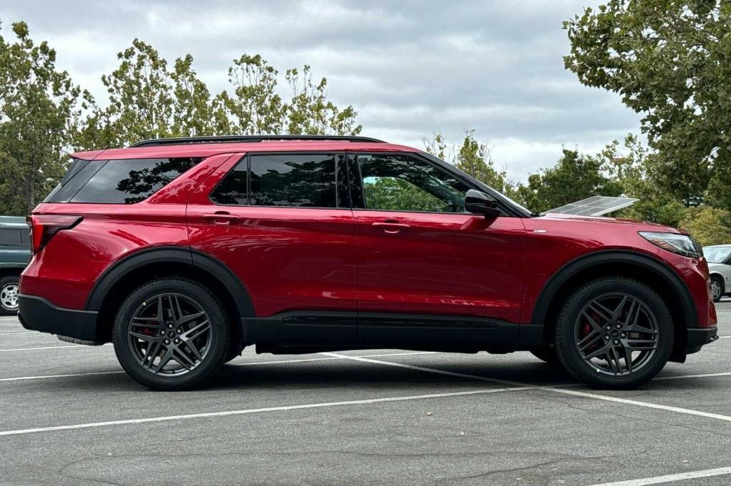 new 2025 Ford Explorer car, priced at $49,340