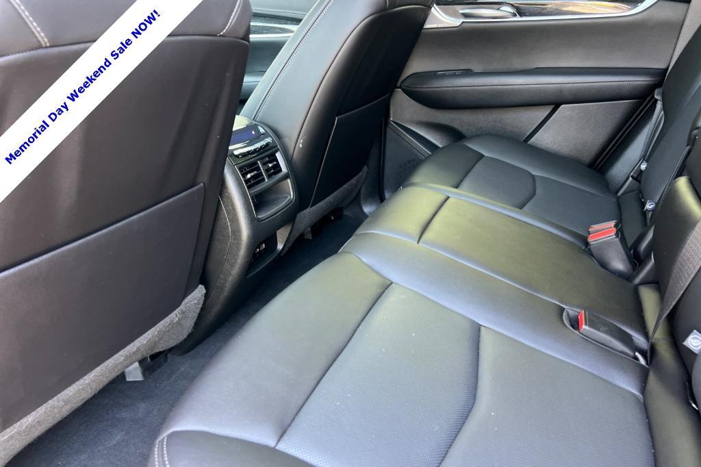used 2021 Cadillac XT5 car, priced at $30,995