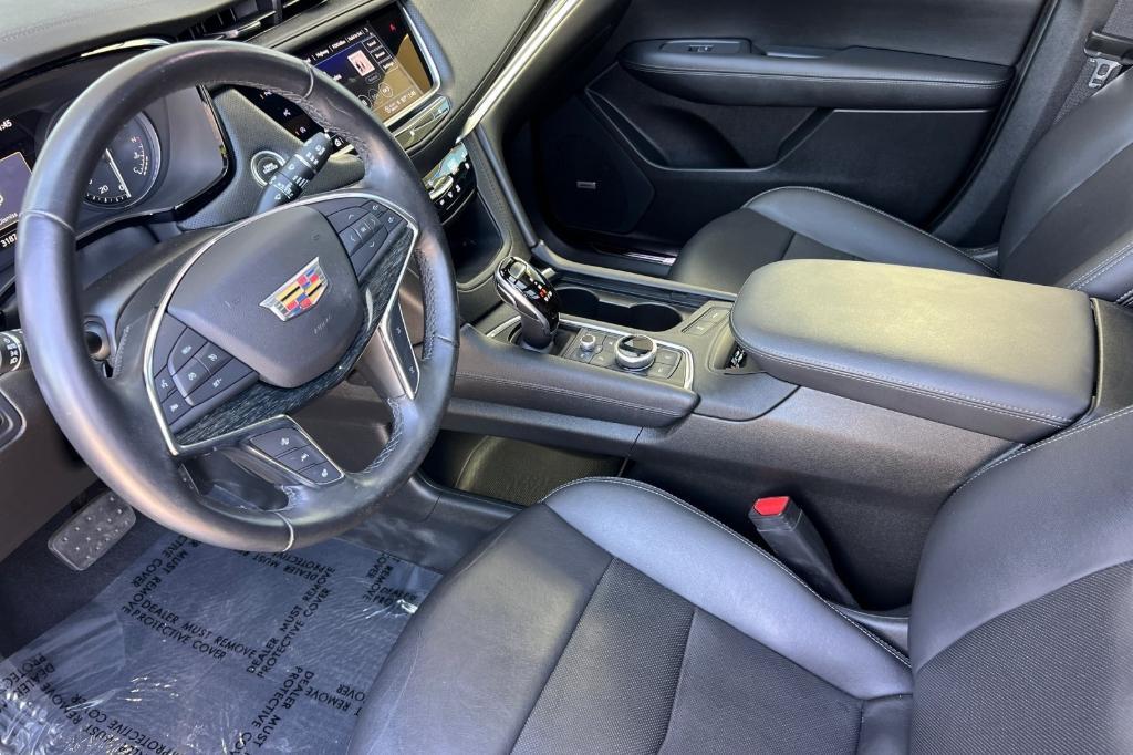 used 2021 Cadillac XT5 car, priced at $30,595