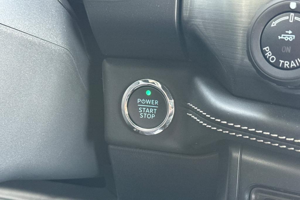 new 2025 Ford F-150 Lightning car, priced at $80,492