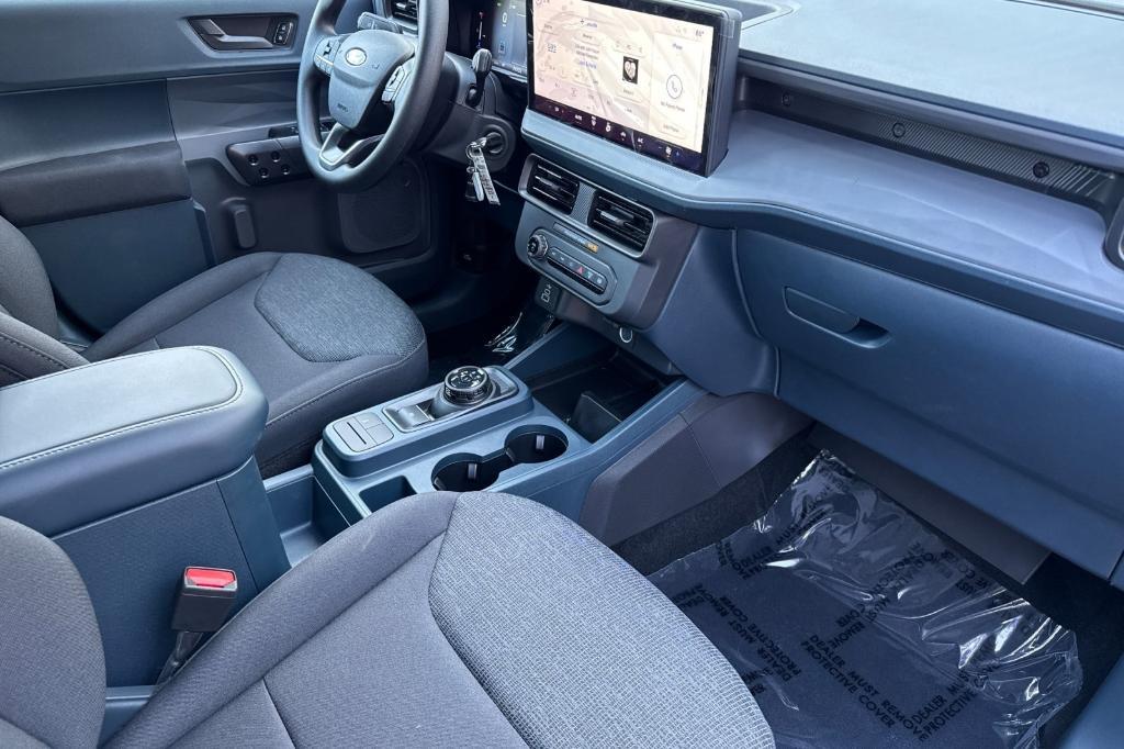 new 2025 Ford Maverick car
