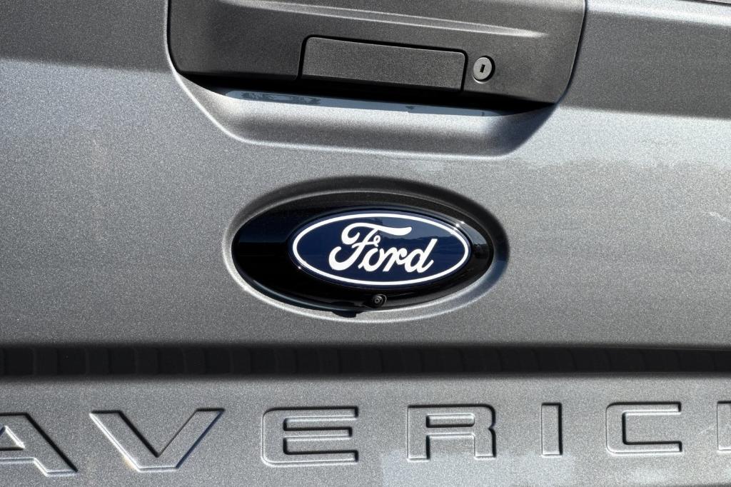 new 2025 Ford Maverick car