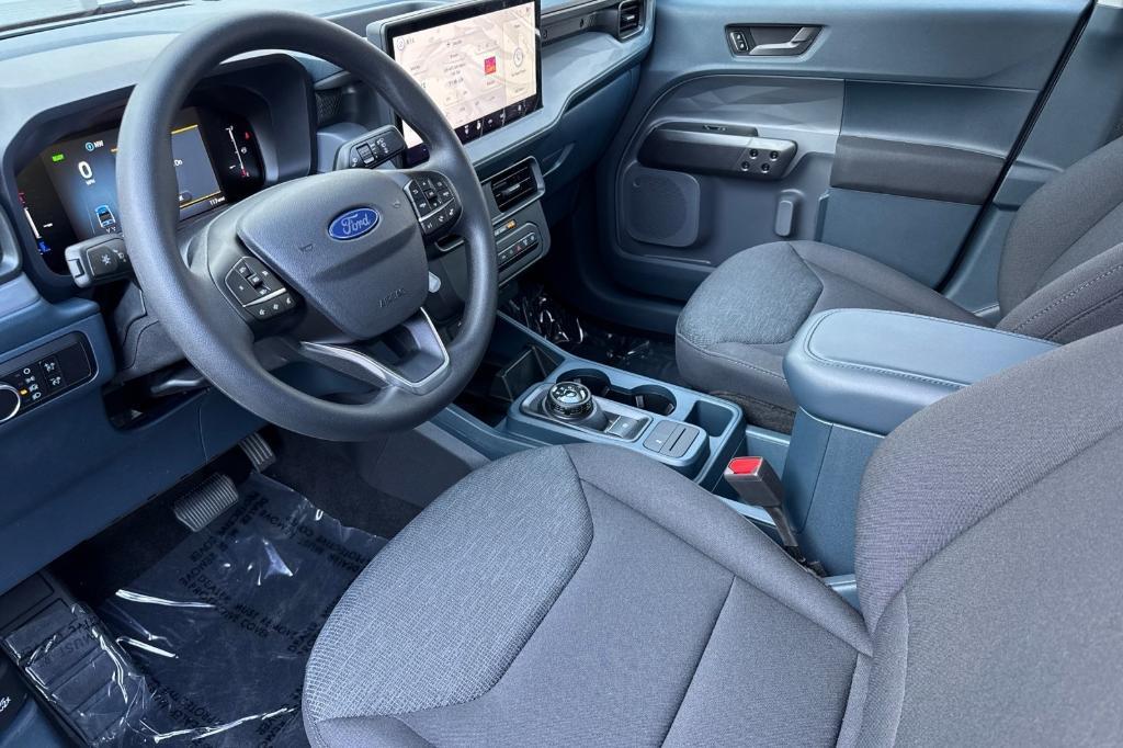 new 2025 Ford Maverick car