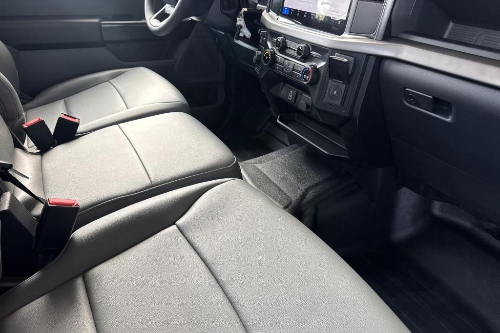 new 2025 Ford F-150 car, priced at $40,736