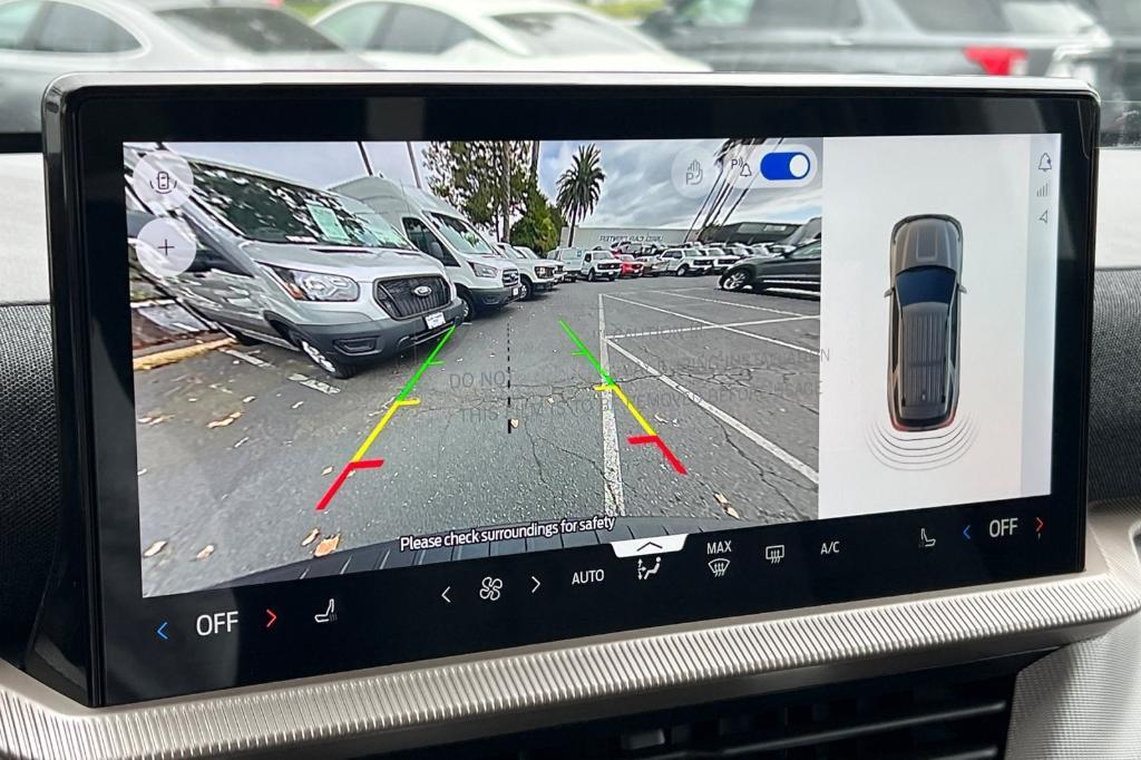 new 2025 Ford Explorer car, priced at $40,224