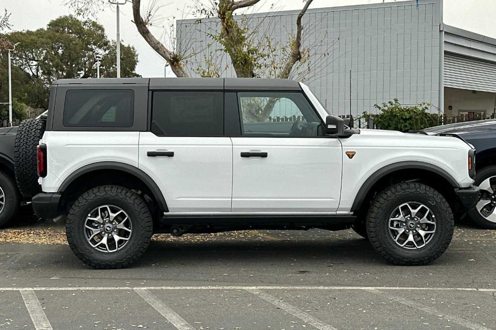 new 2024 Ford Bronco car, priced at $60,207