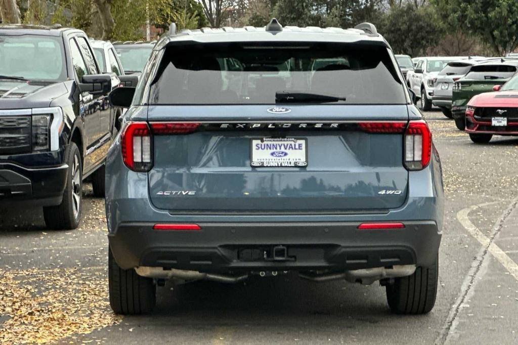 new 2025 Ford Explorer car, priced at $41,967