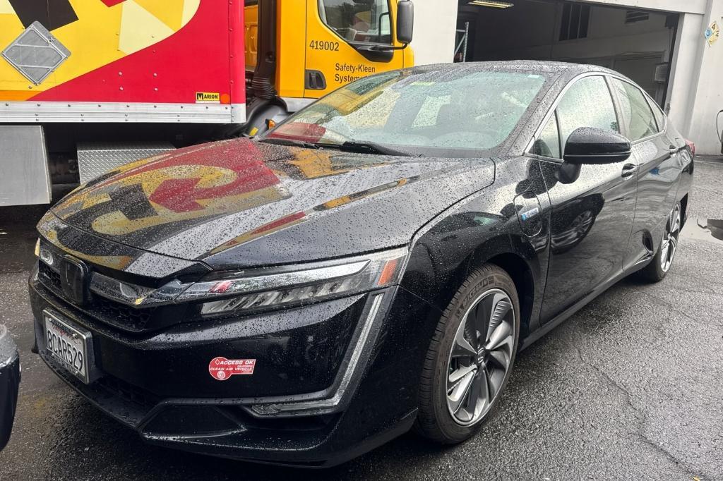 used 2018 Honda Clarity Plug-In Hybrid car, priced at $18,995