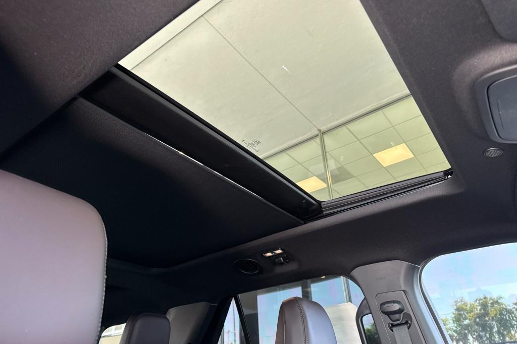 new 2025 Ford Explorer car