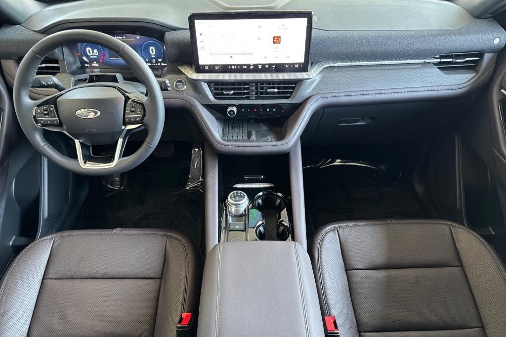 new 2025 Ford Explorer car