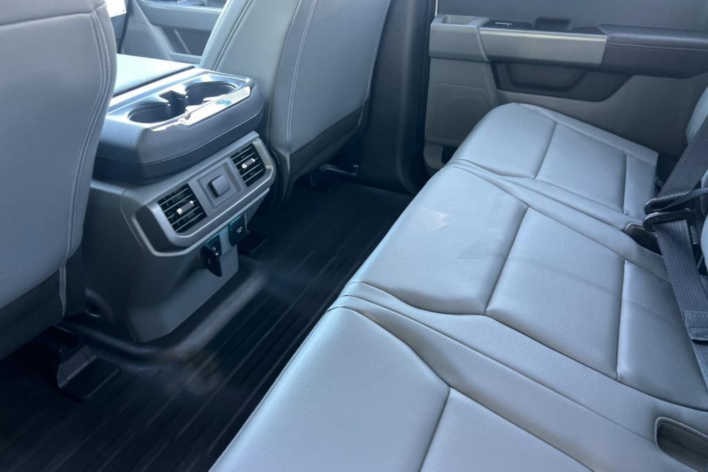 new 2024 Ford F-150 Lightning car