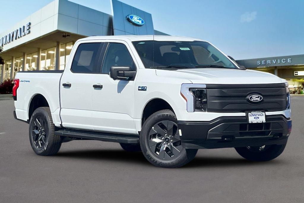 new 2024 Ford F-150 Lightning car