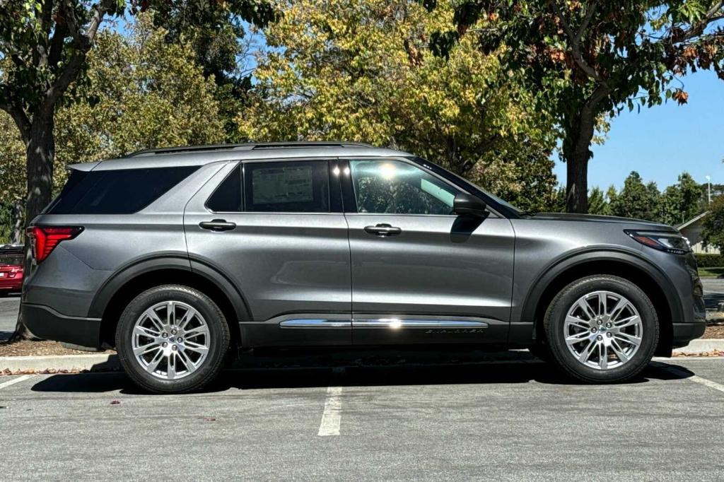 new 2025 Ford Explorer car, priced at $43,695