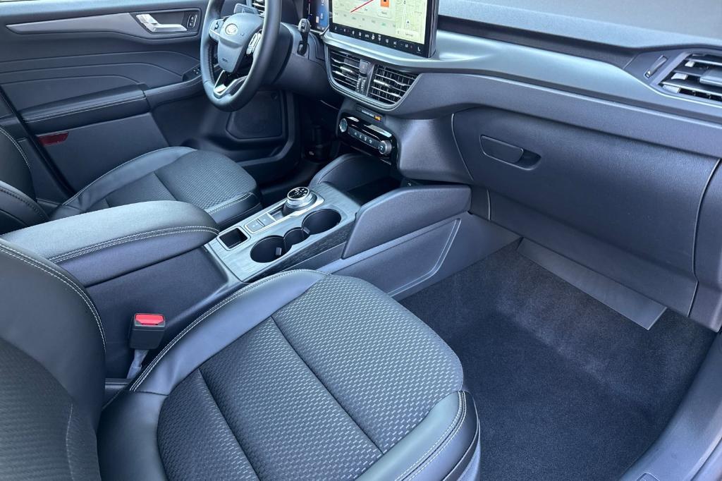 new 2025 Ford Escape car, priced at $30,340