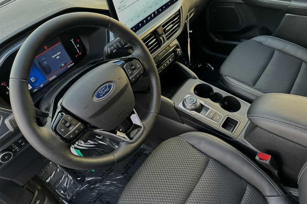 new 2025 Ford Escape car, priced at $35,697