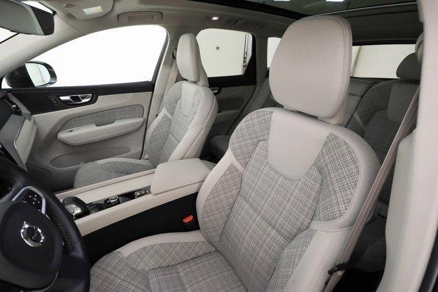used 2022 Volvo XC60 car, priced at $27,700