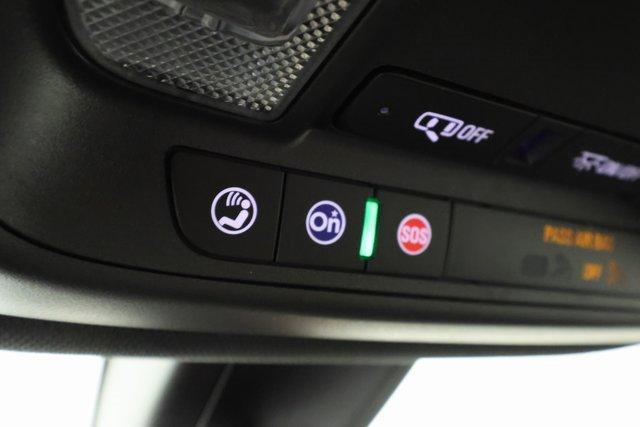 used 2022 Chevrolet Traverse car, priced at $23,850