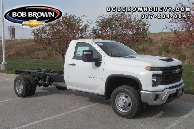 new 2025 Chevrolet Silverado 3500 car, priced at $52,183