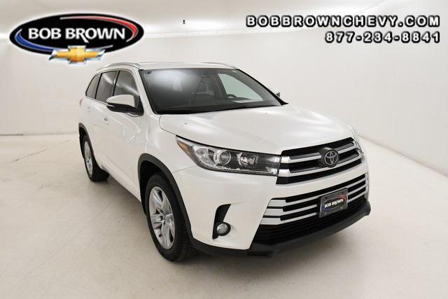 used 2018 Toyota Highlander car, priced at $28,500