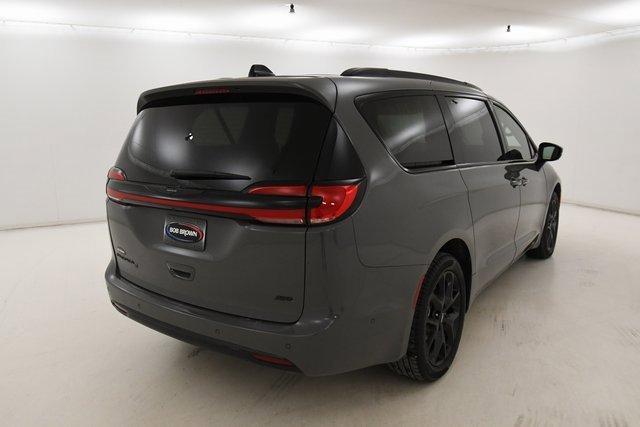 used 2023 Chrysler Pacifica car, priced at $36,900